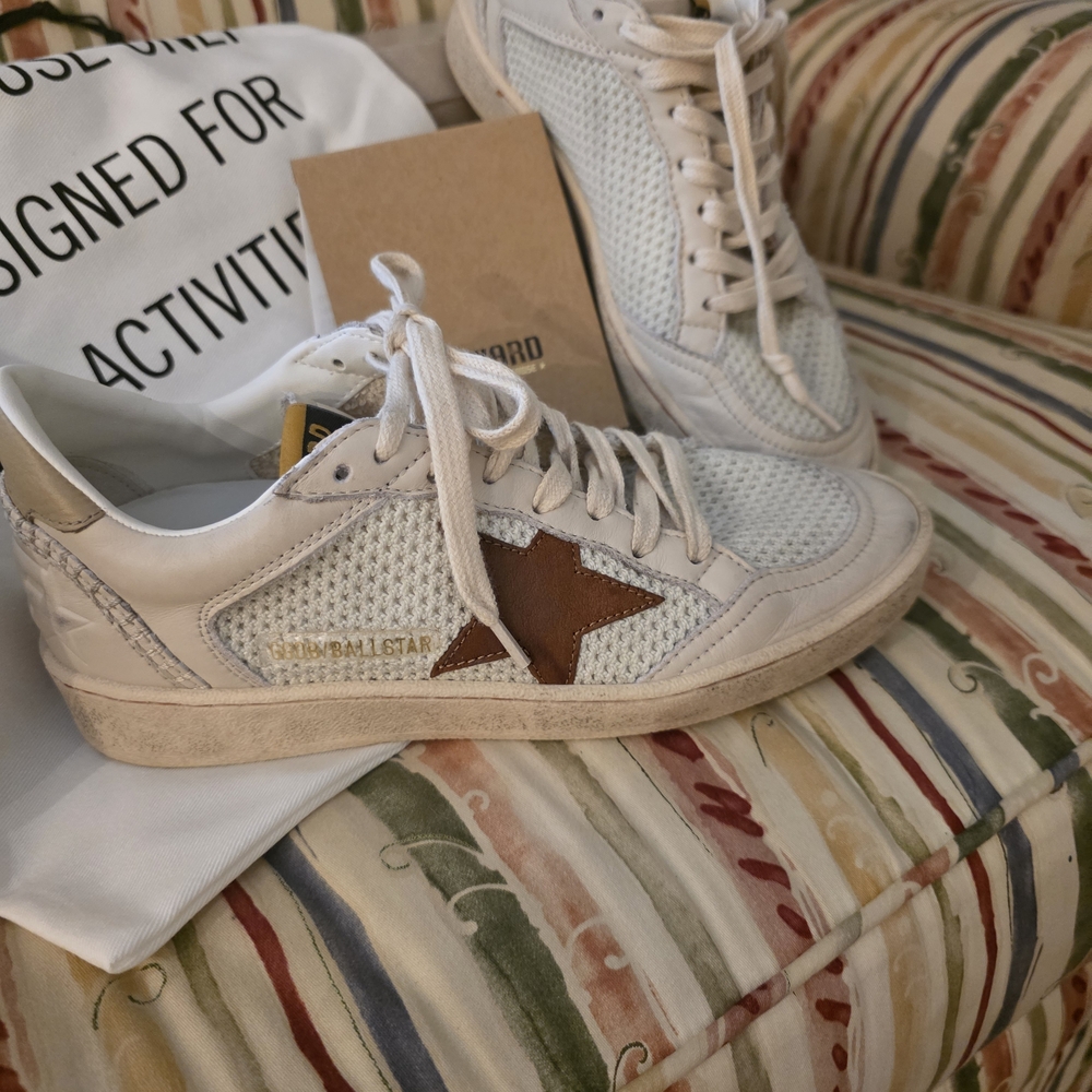 Golden Goose Women's  Ball Star Double Quarter. EUC